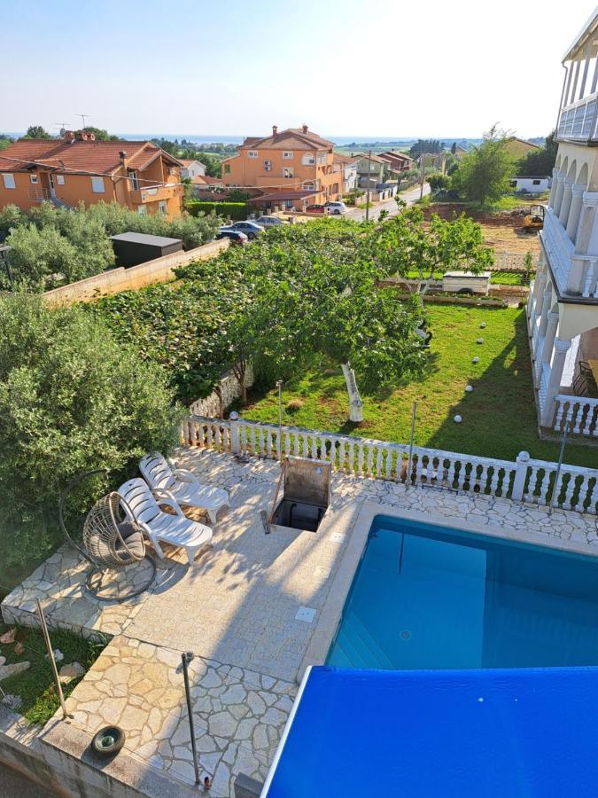 Апартаменты Casa Antonio With Swimming Pool Новиград Экстерьер фото