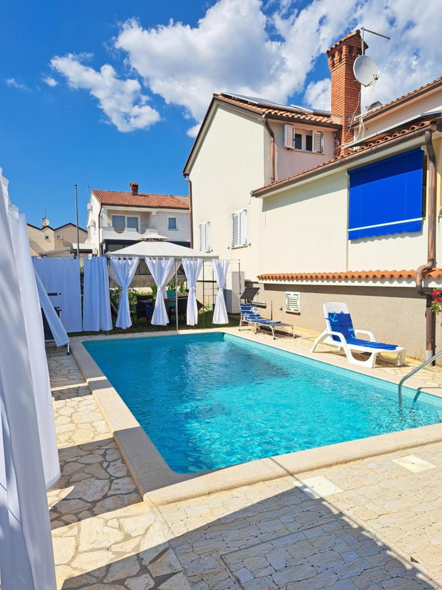 Апартаменты Casa Antonio With Swimming Pool Новиград Экстерьер фото